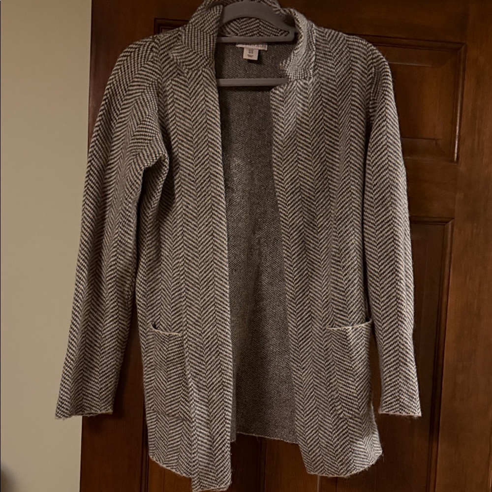 Sincerely Jules Gray & White Herringbone Knit Cardigan